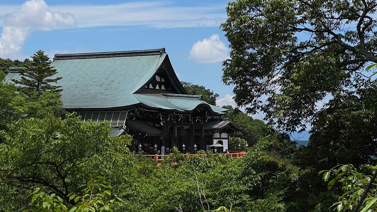 開山堂からの本堂